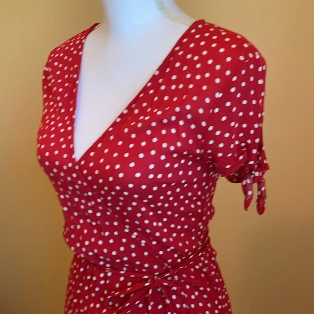 H&M Red polka dot Wrap dress EUC Small 4-6 LAST CHANCE - Picture 13 of 14